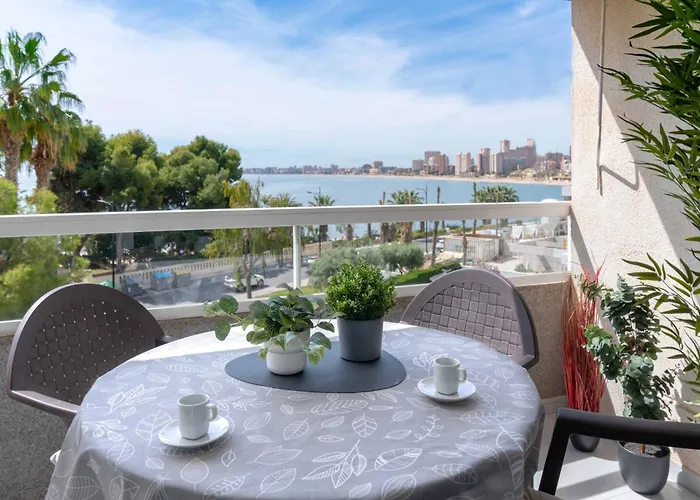 B L U E: Muchavista Sea View Apartment
